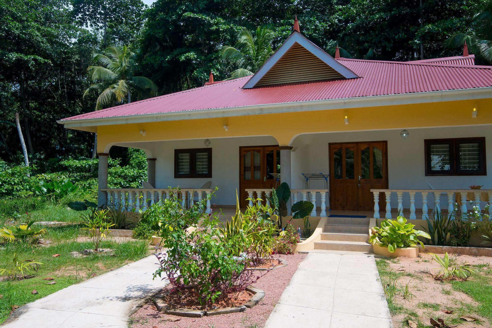 Zerof Self Catering Apartments La Digue Exterior photo