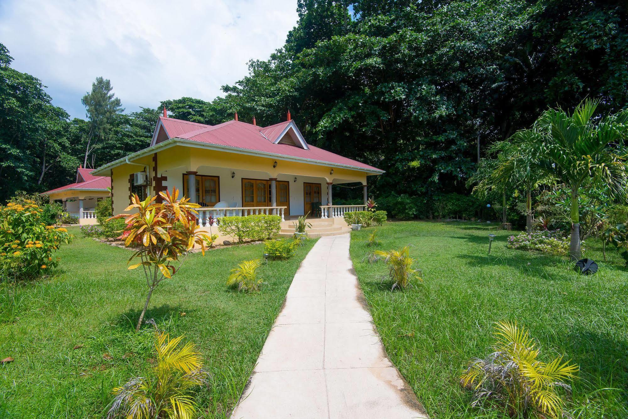 Zerof Self Catering Apartments La Digue Exterior photo